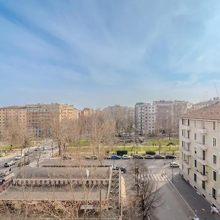 Urban View - Argonne Apartment