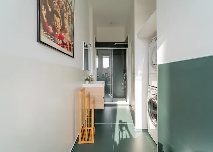 Urban View - Argonne Apartment *